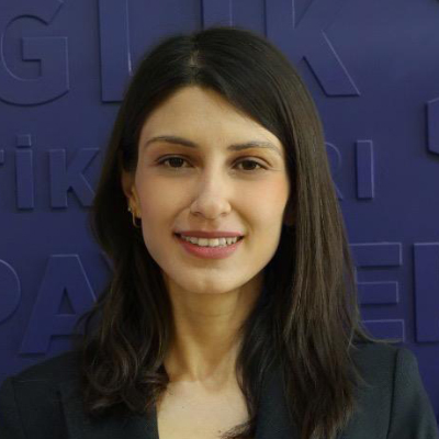 Özge ÖZCAN