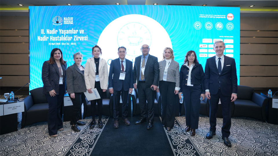 TÜSEB Türkiye Biyoteknoloji Enstitüsü Başkanı, II. Nadir Yaşamlar ve Nadir Hastalıklar Zirvesi’ne Katıldı