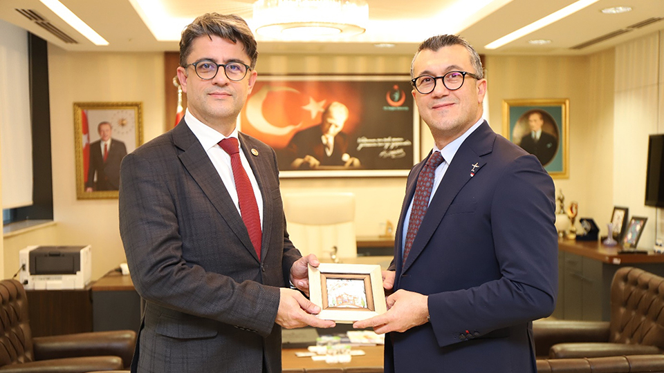 Çanakkale Onsekiz Mart Üniversitesi Rektörü Prof. Dr. Ramazan Cüneyt Erenoğlu Tüseb Başkanı Prof. Dr. Ümit Kervan'ı Ziyaret Etti