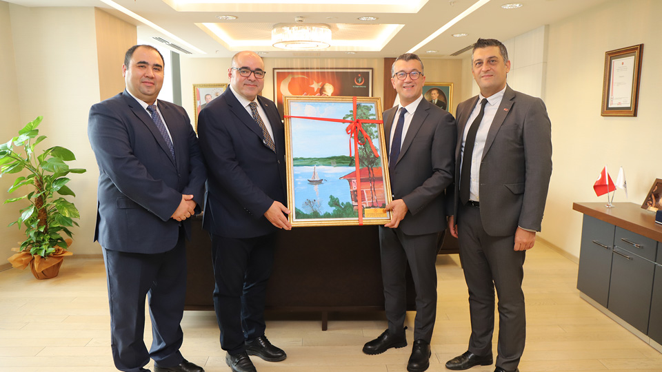 Ankara Bilkent City Hospital Chief Physician Assoc. Prof. Dr. Aziz Ahmet Surel and the accompanying delegation to Prof. Dr. Ümit Kervan, President of TÜSEB