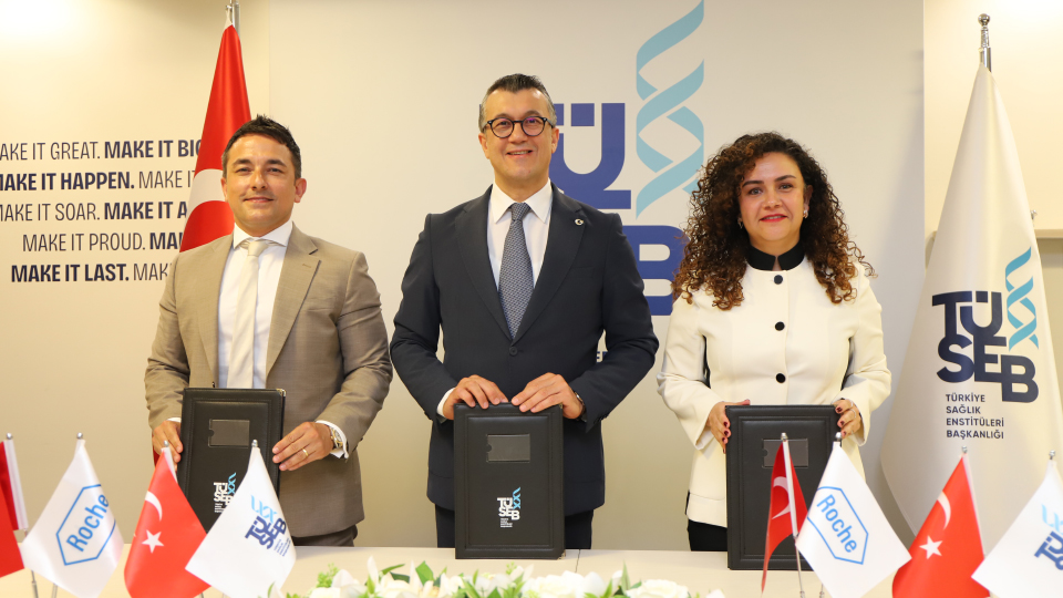 tuseb-ile-roche-arasinda-klinik-arastirmalar-alaninda-is-birligi-protokolu-imzalandi-20260601