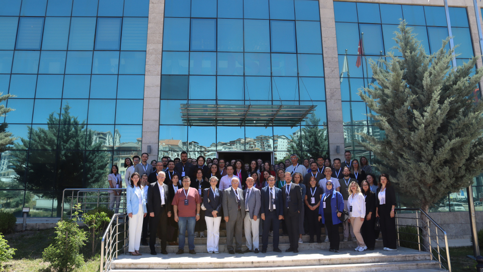 tuseb-ve-sanofi-turkiye-is-birligiyle-akademika-temel-iyi-klinik-uygulamalari-egitimi-gerceklestirildi-20260626