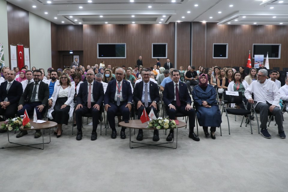 Ankara Bilkent Şehir Hastanesi Kadın Doğum Hastanesi’ne TÜSKA Altın Akreditasyon Belgesi Takdim Edildi - görsel 3