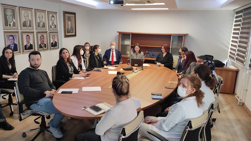 Ağız ve Diş Sağlığı Hizmetlerinde Kalite Yönetimi Ve Akreditasyon Bilgilendirme Toplantısı