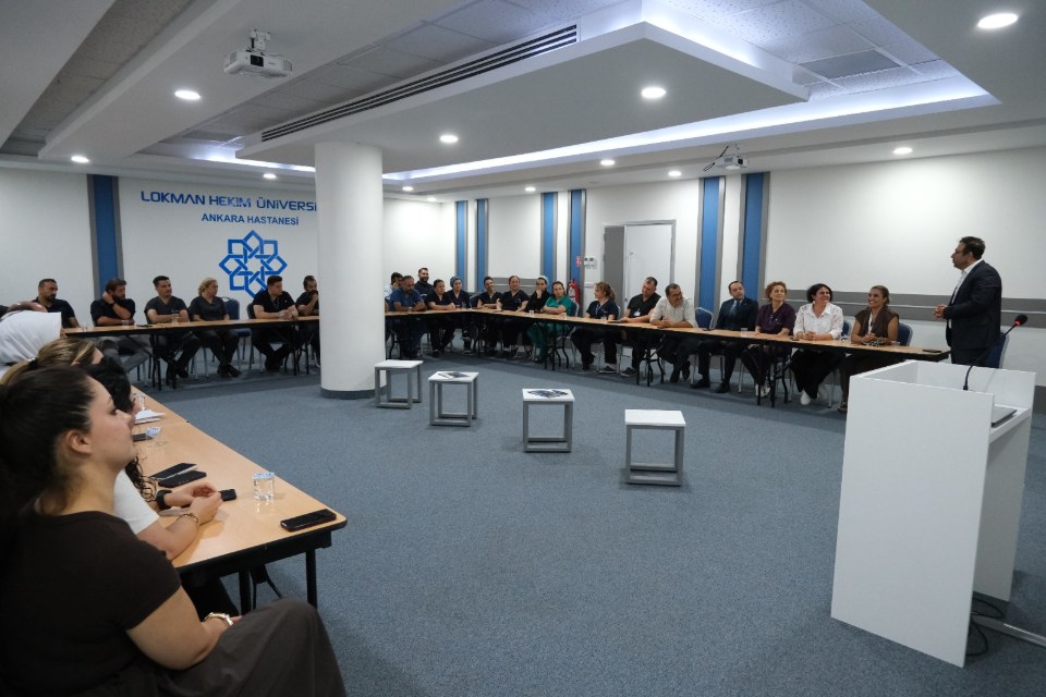 Lokman Hekim Üniversitesi Sağlık Uygulama ve Araştırma Merkezi’nde Akreditasyon Eğitimi Gerçekleştirildi - görsel 10