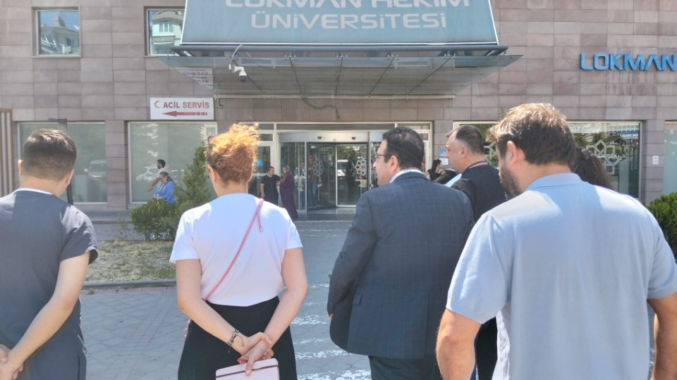 Lokman Hekim Üniversitesi Sağlık Uygulama ve Araştırma Merkezi’nde Akreditasyon Eğitimi Gerçekleştirildi - görsel 6