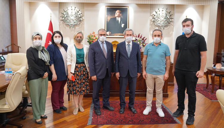 TÜSPE ekibi, Ankara Üniversitesi Rektörü Sayın Prof. Dr. Necdet Ünüvar’ı makamında ziyaret etti.